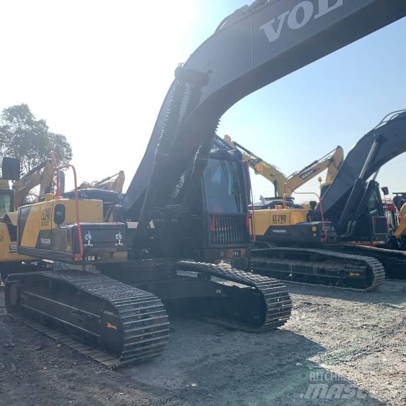 Volvo EC 240 Vikšriniai ekskavatoriai