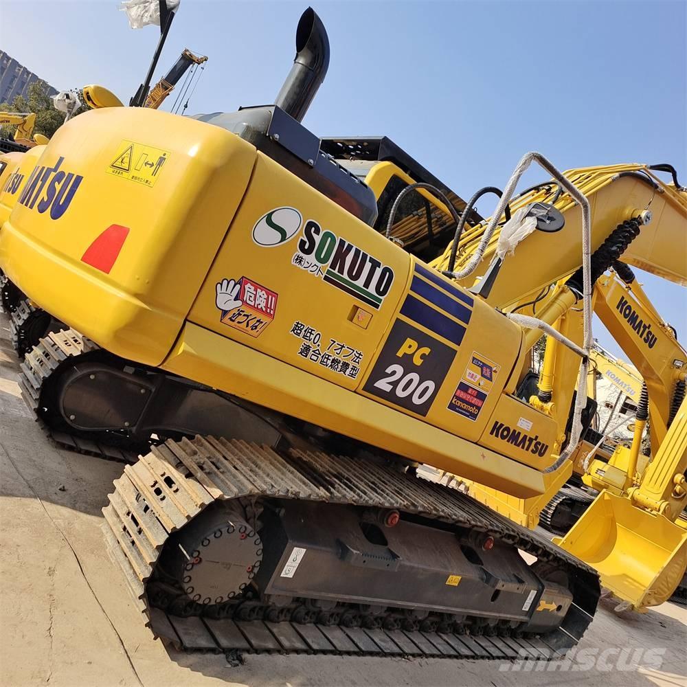 Komatsu PC 200 Vikšriniai ekskavatoriai