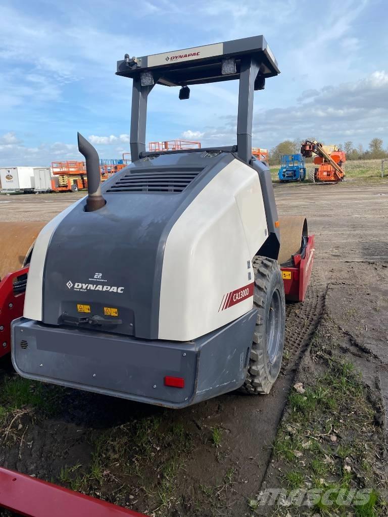 Dynapac CA 1300 D Kiti volai