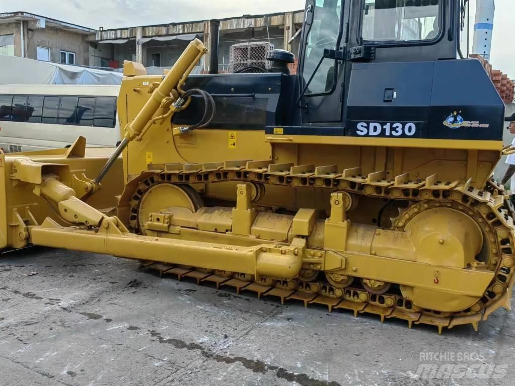 Shantui SD 13 Vikšriniai buldozeriai