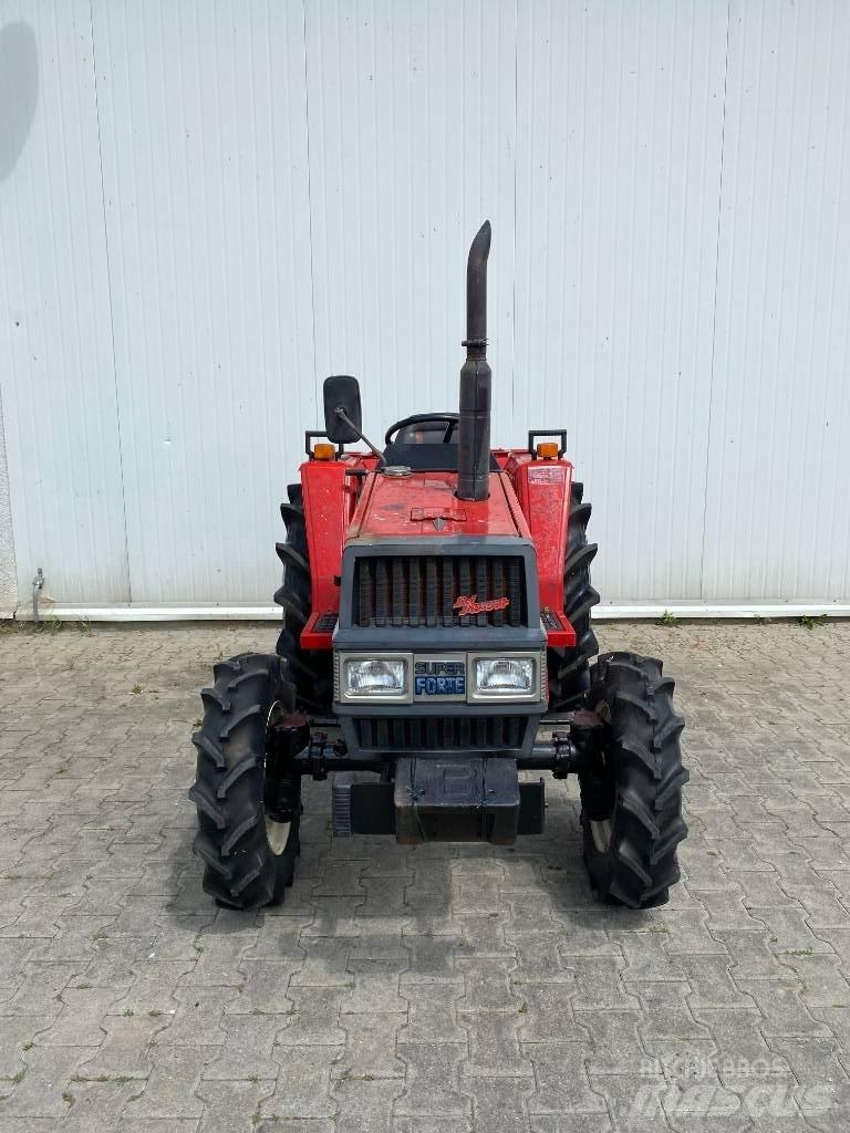 Yanmar FX24D Naudoti kompaktiški traktoriai