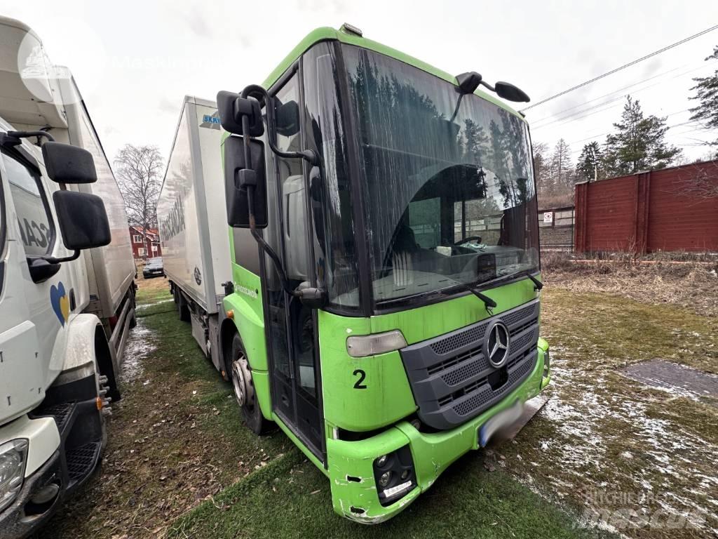Mercedes-Benz Econic Sunkvežimiai su dengtu kėbulu