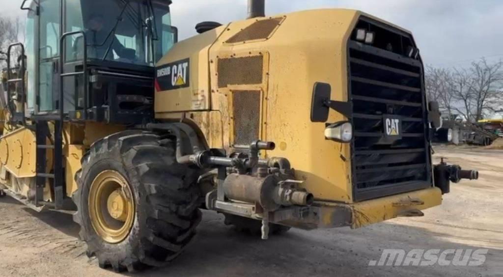 CAT RM 500 Asfalto perdirbimo technika
