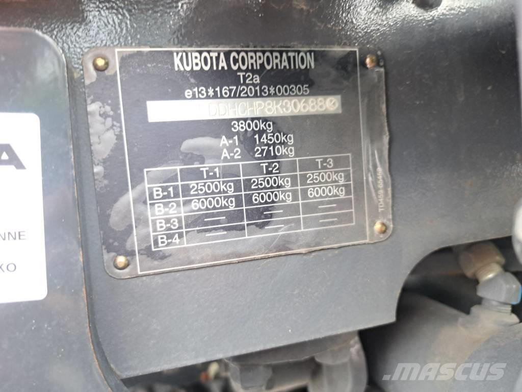 Kubota L2-622 Naudoti kompaktiški traktoriai
