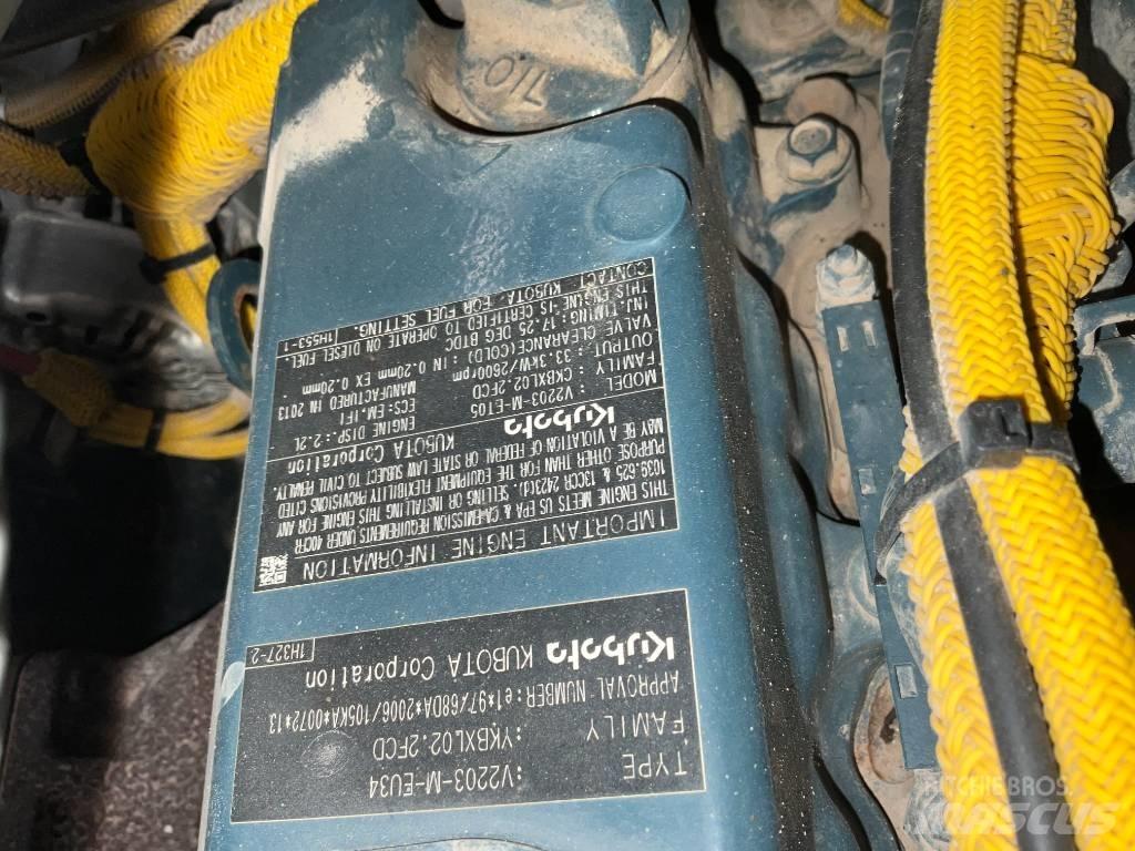 Bomag BW 135 AD-5 Porinių būgnų volai
