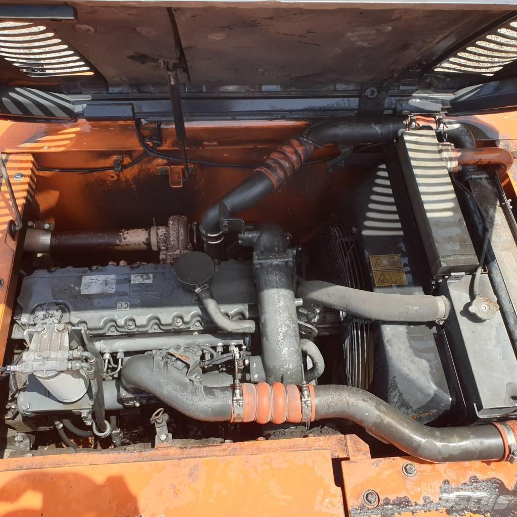 Doosan DX 220 LCA Vikšriniai ekskavatoriai