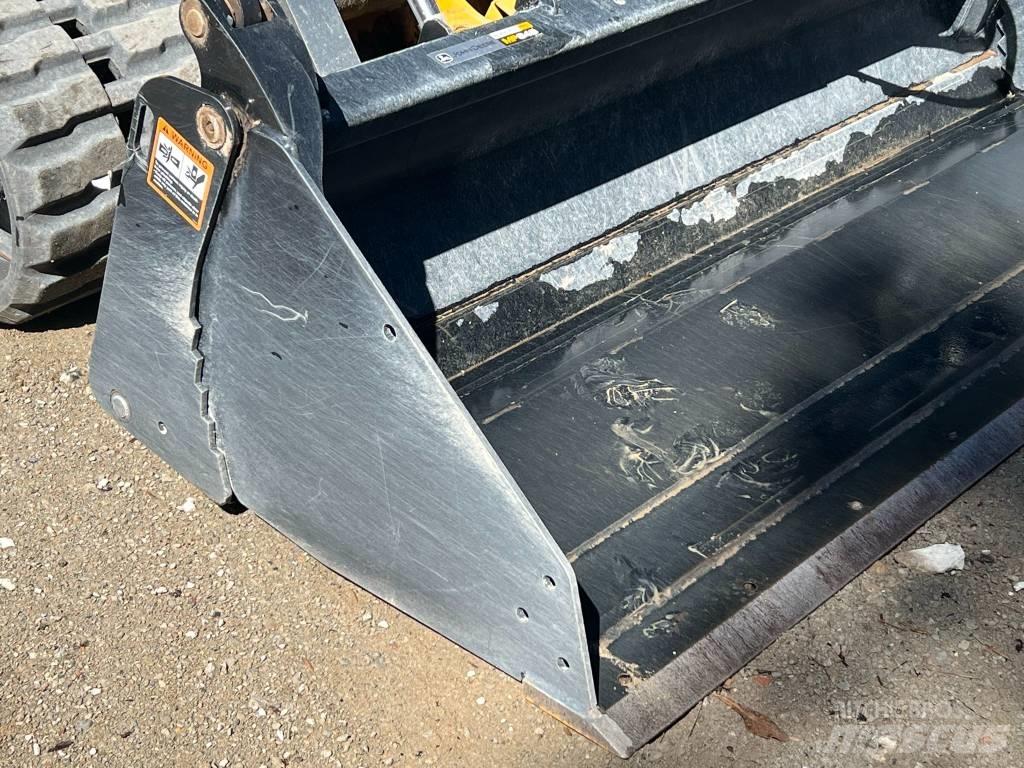 John Deere 333G Krautuvai su šoniniu pasukimu