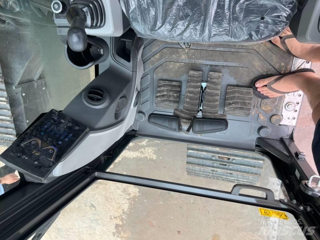 XCMG XE200GH Vikšriniai ekskavatoriai