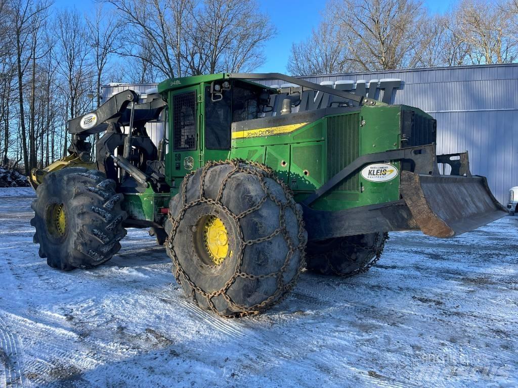 John Deere 948L Skiedrovežiai