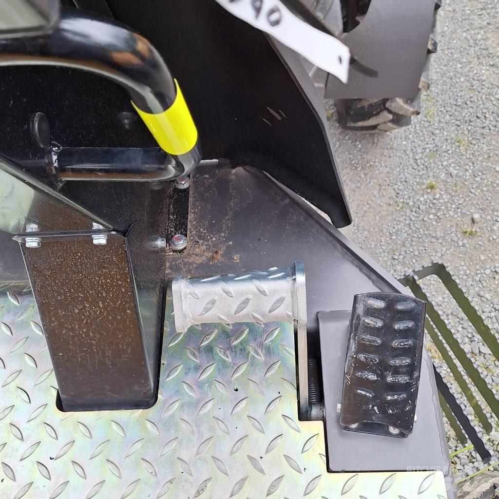 Mecalac Ta2 SEH Karjeriniai savivarčiai