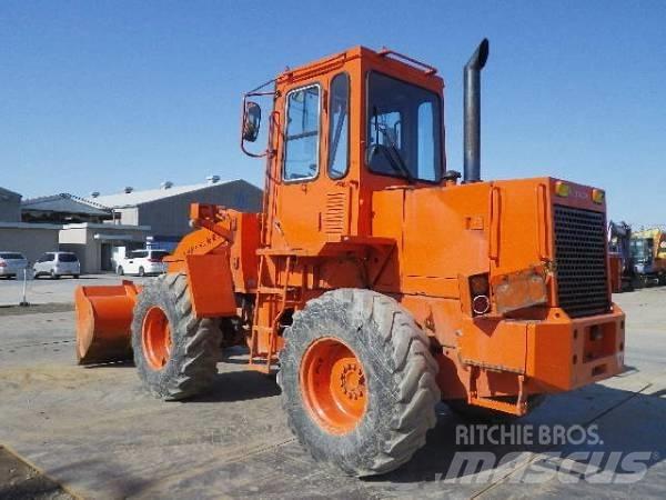Hitachi LX70 Naudoti ratiniai krautuvai