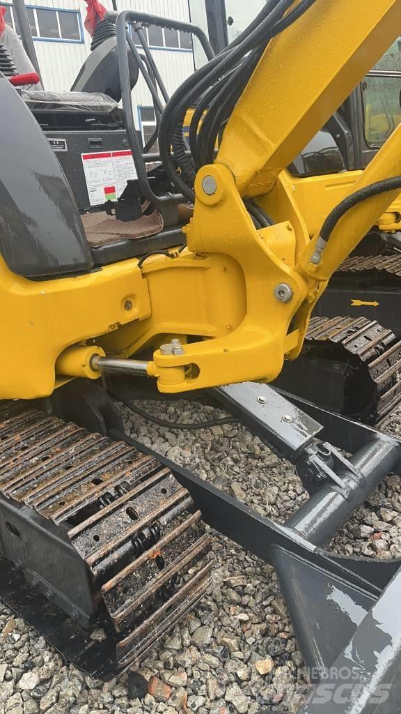 Komatsu PC 30 Vikšriniai ekskavatoriai