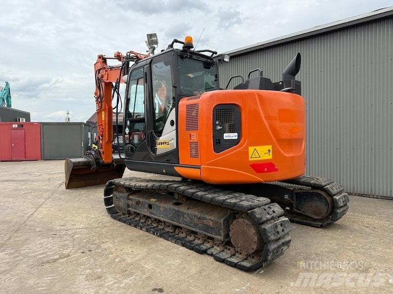Hitachi ZX 135 US-6 Vikšriniai ekskavatoriai