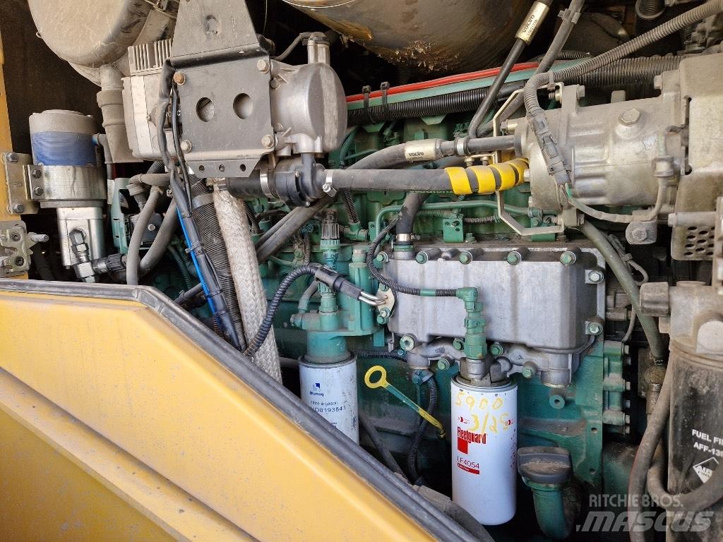 Volvo L 120 F Naudoti ratiniai krautuvai