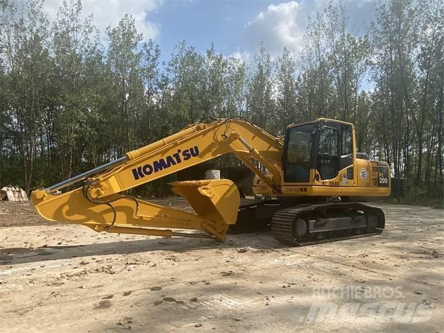 Komatsu PC200-8 Vikšriniai ekskavatoriai