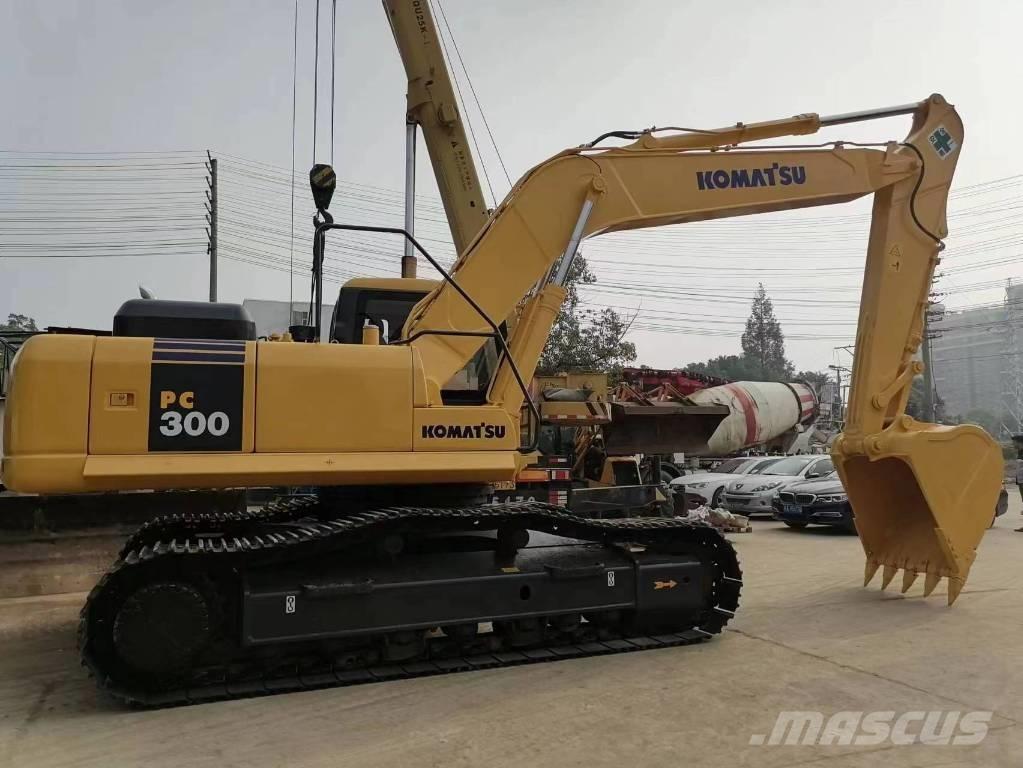 Komatsu PC 300 Vikšriniai ekskavatoriai