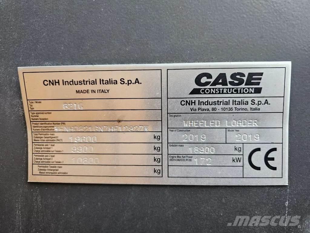 CASE 821G Naudoti ratiniai krautuvai