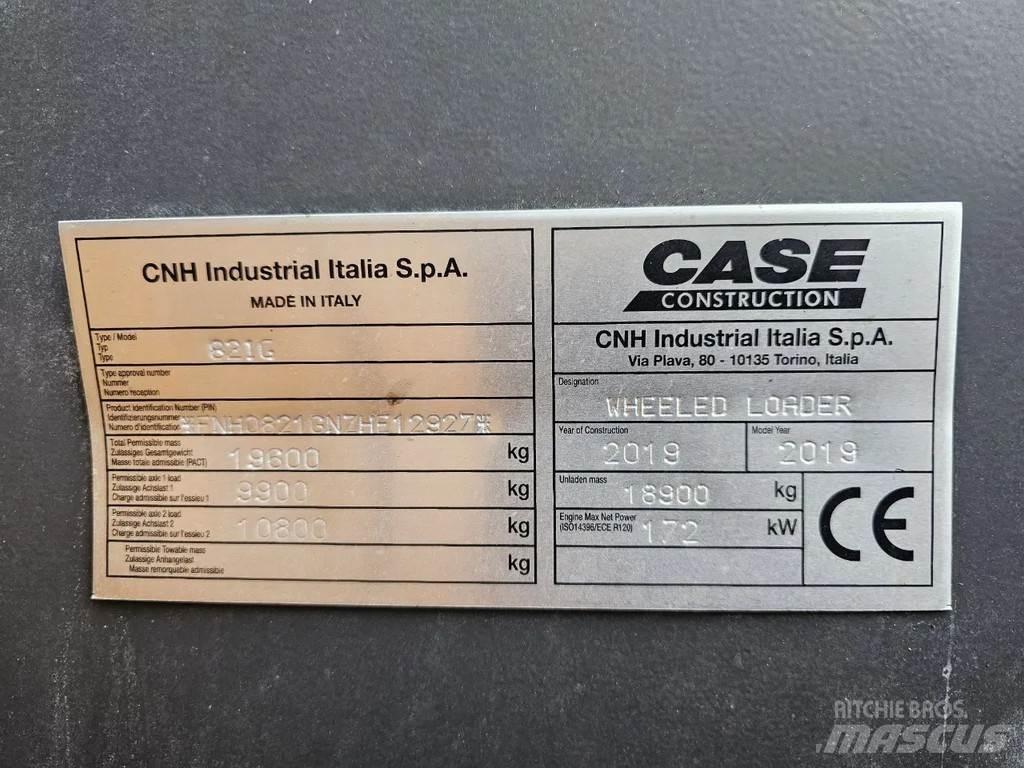 CASE 821G Naudoti ratiniai krautuvai