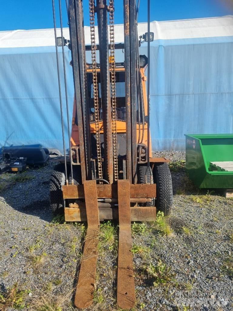 Mitsubishi FD 40 Dyzeliniai krautuvai