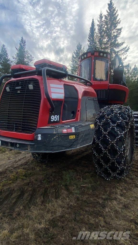 Komatsu 951 Miško technika (Harvesteriai)