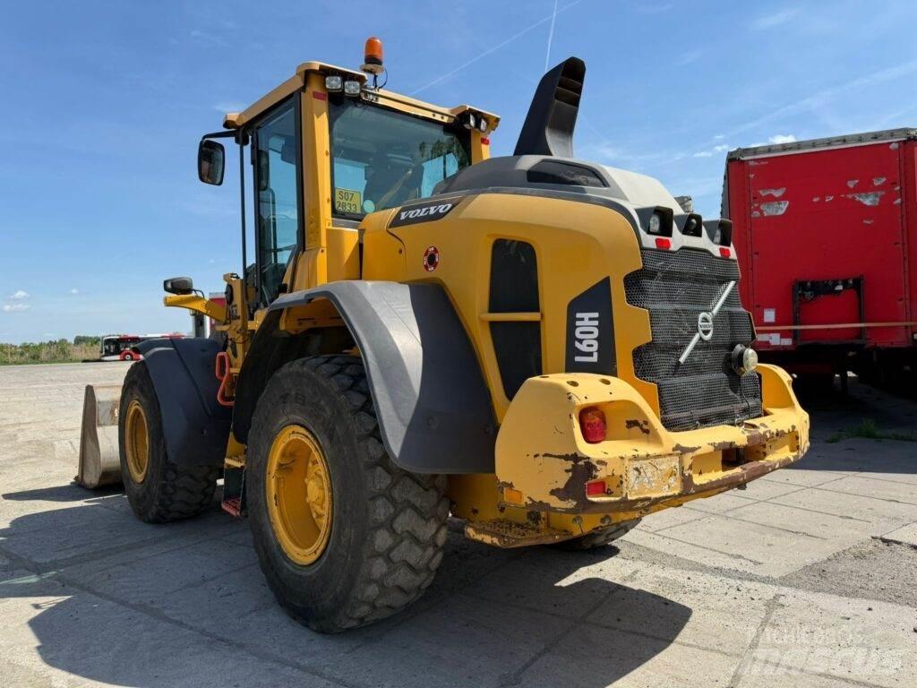Volvo L60H Naudoti ratiniai krautuvai