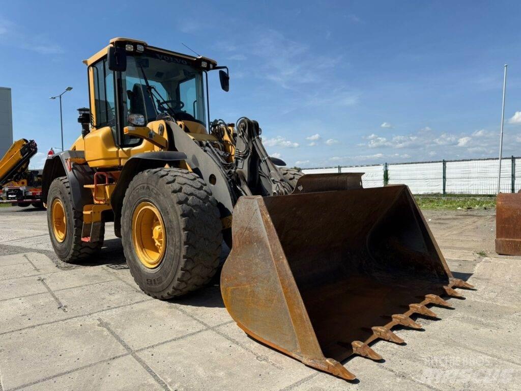 Volvo L60H Naudoti ratiniai krautuvai