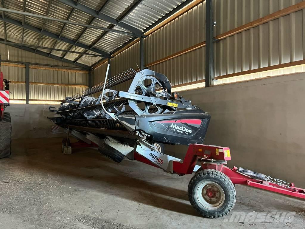 MacDon FD 75 Derliaus nuėmimo kombainų galvos