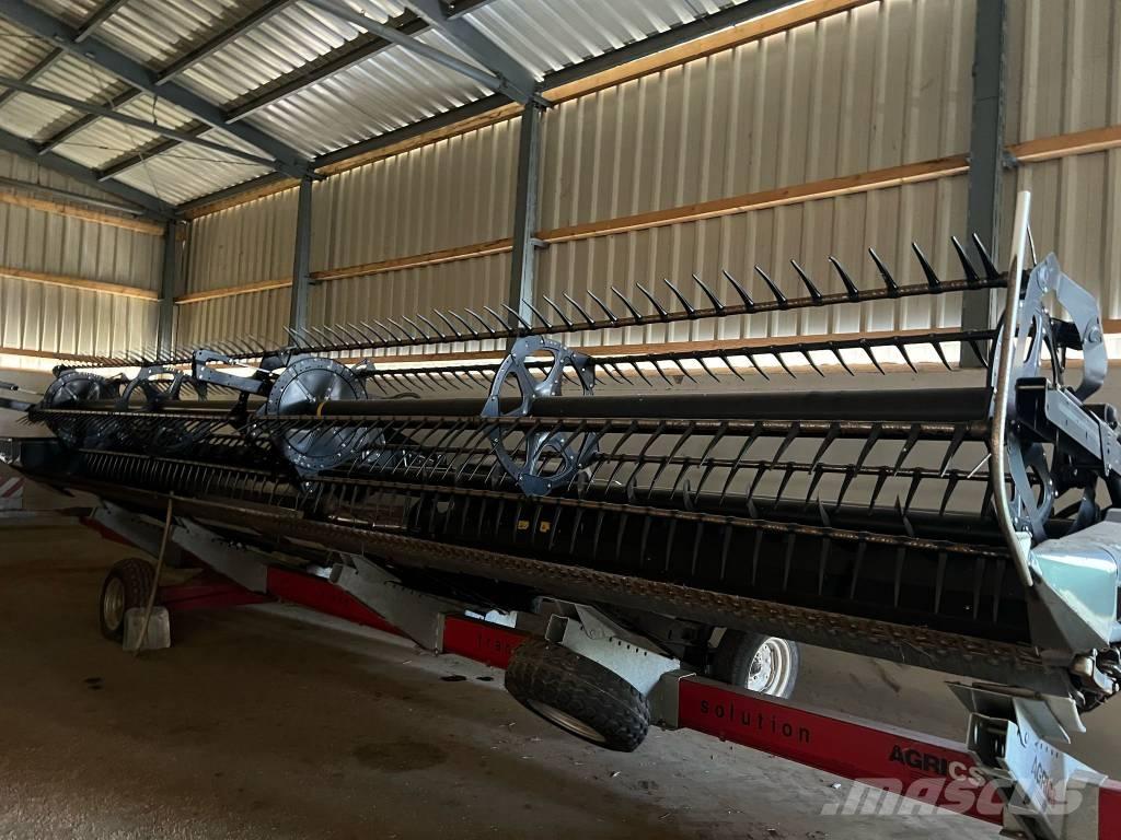 MacDon FD 75 Derliaus nuėmimo kombainų galvos