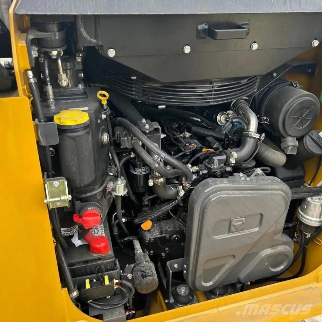 XCMG XC7-TV12 Krautuvai su šoniniu pasukimu