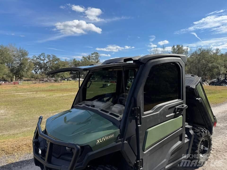 John Deere XUV835R Specializuotos paskirties technika