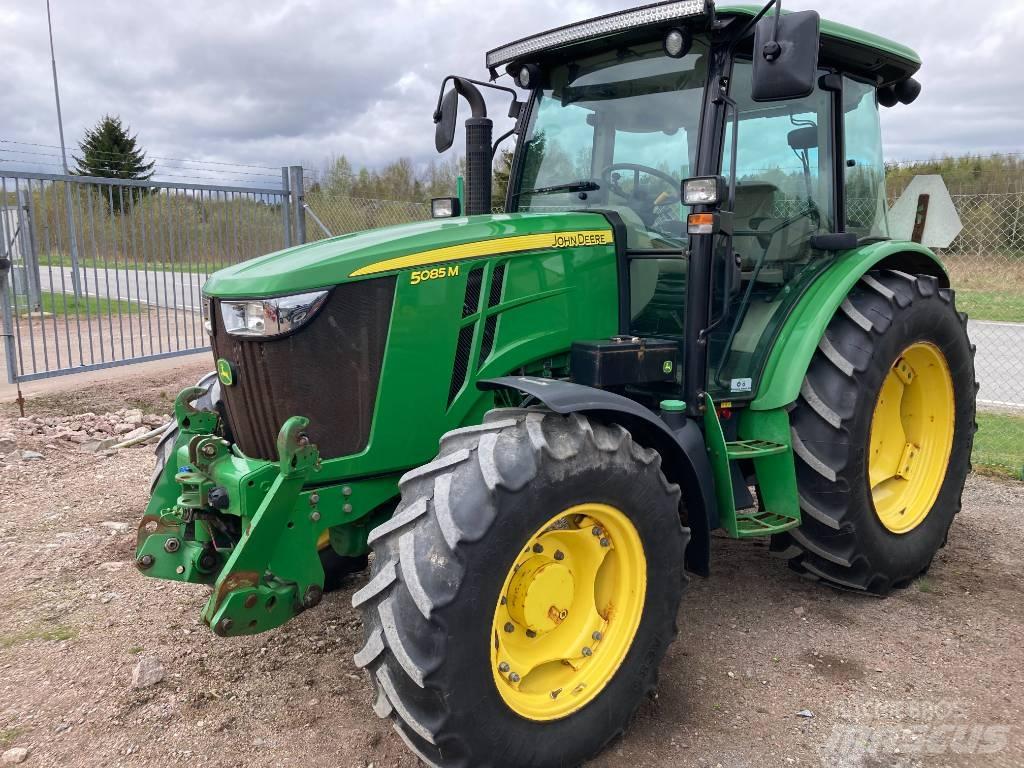 John Deere 5085 M Traktoriai