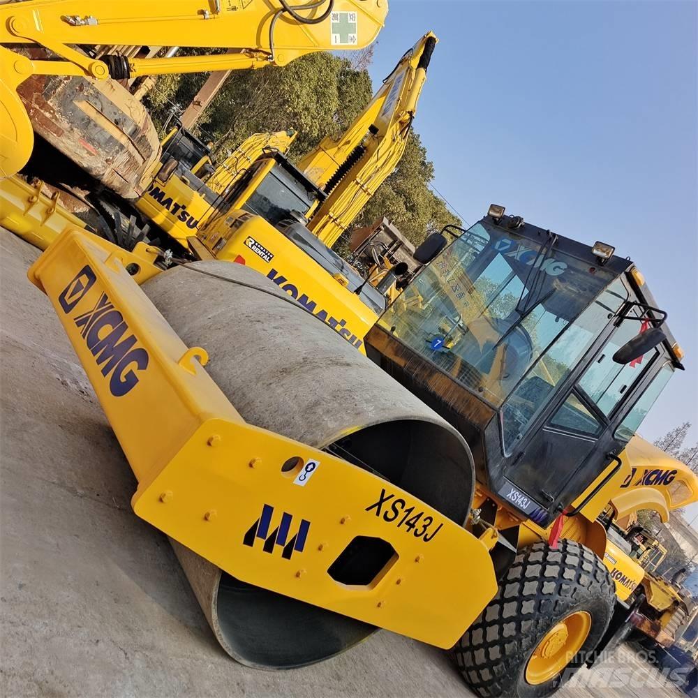 XCMG XS 142 J Vieno būgno volai