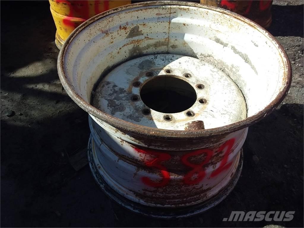 Skogsjan 695 24x34 Padangos, ratai ir ratlankiai