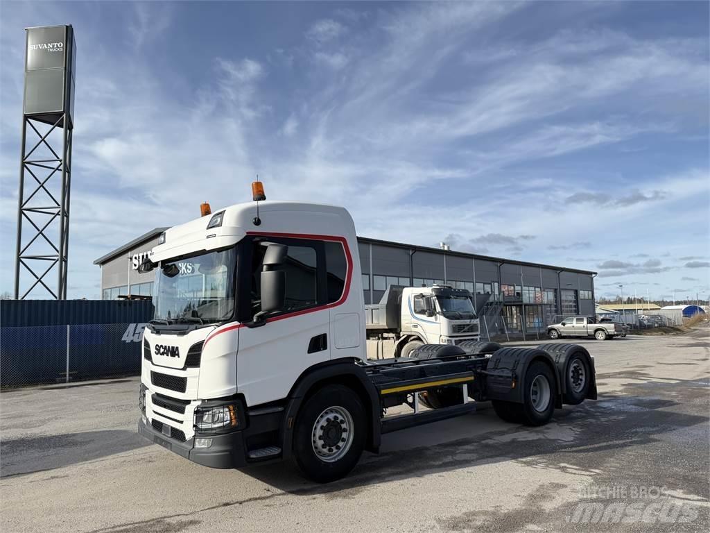 Scania P 360 6X2 Važiuoklė su kabina