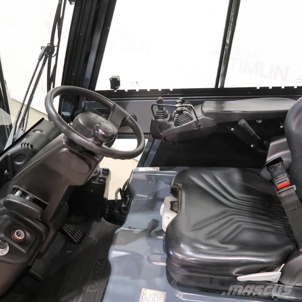 Toyota 8FBE18T Elektriniai šakiniai krautuvai