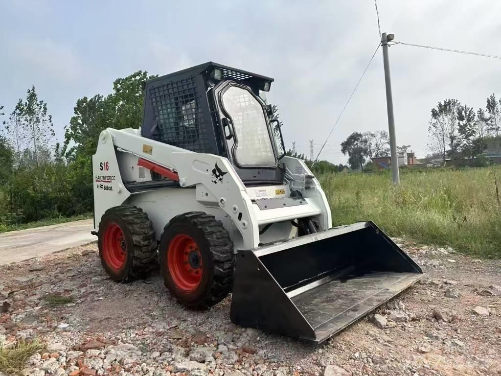 Bobcat S 16 Krautuvai su šoniniu pasukimu