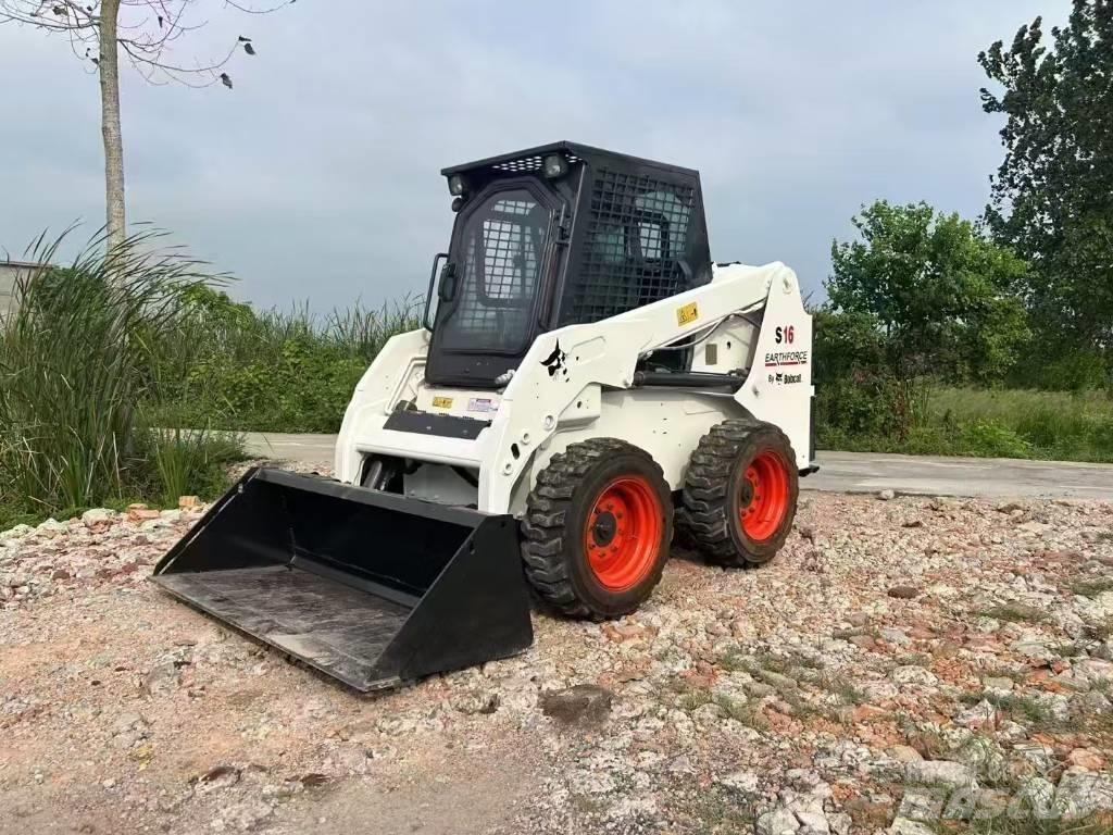 Bobcat S 16 Krautuvai su šoniniu pasukimu
