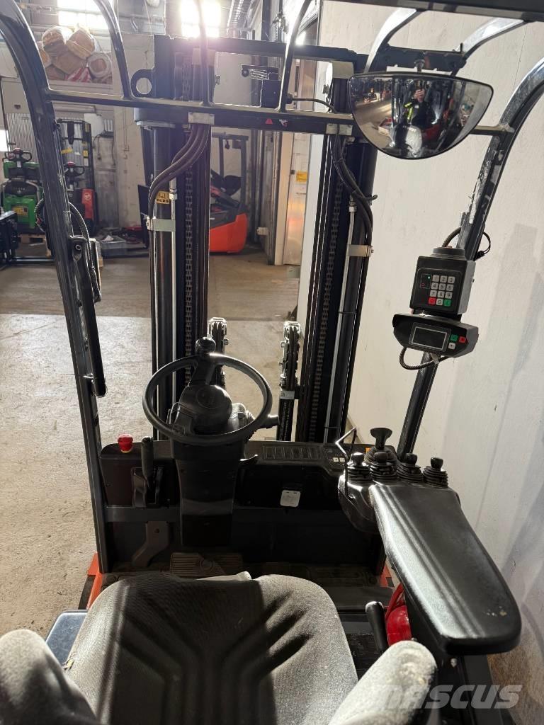 Toyota truck 7BEST15 Elektriniai šakiniai krautuvai