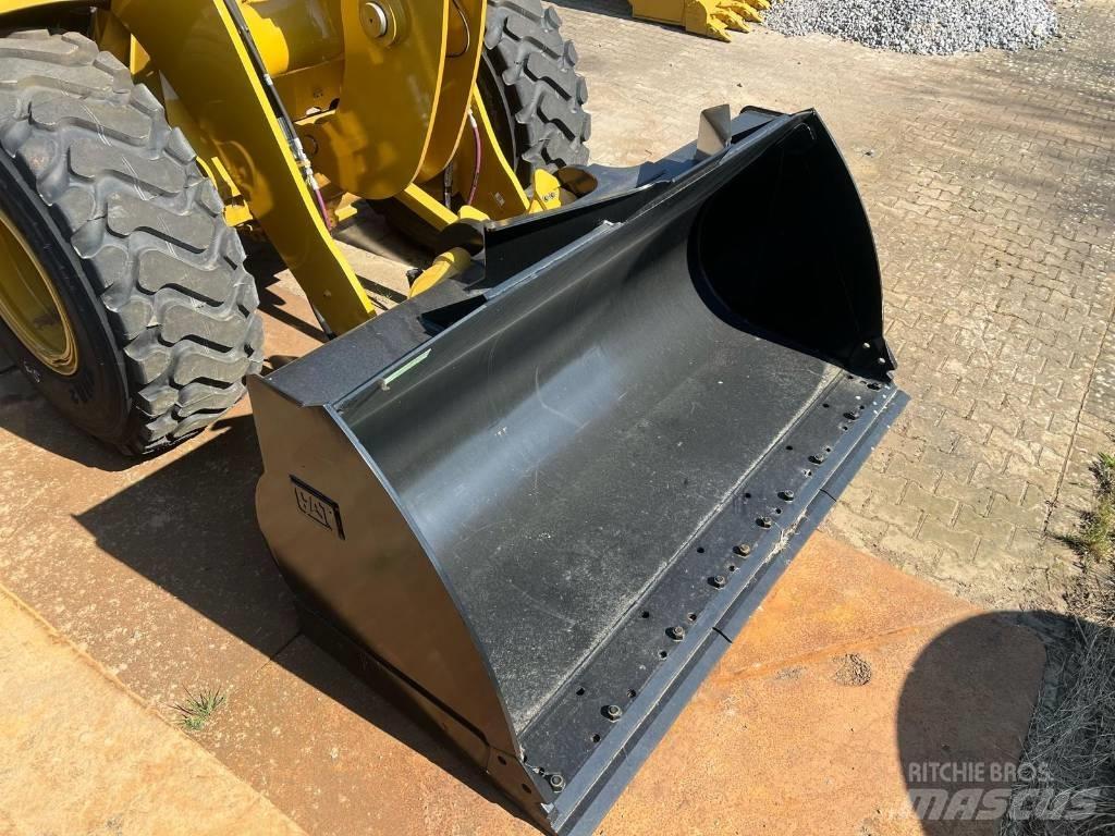 CAT 926M Naudoti ratiniai krautuvai