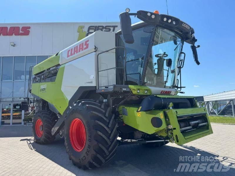 CLAAS LEXION 8600 Derliaus nuėmimo kombainai