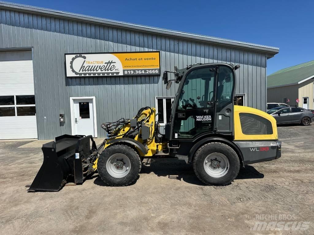 Wacker Neuson WL 38 Naudoti ratiniai krautuvai