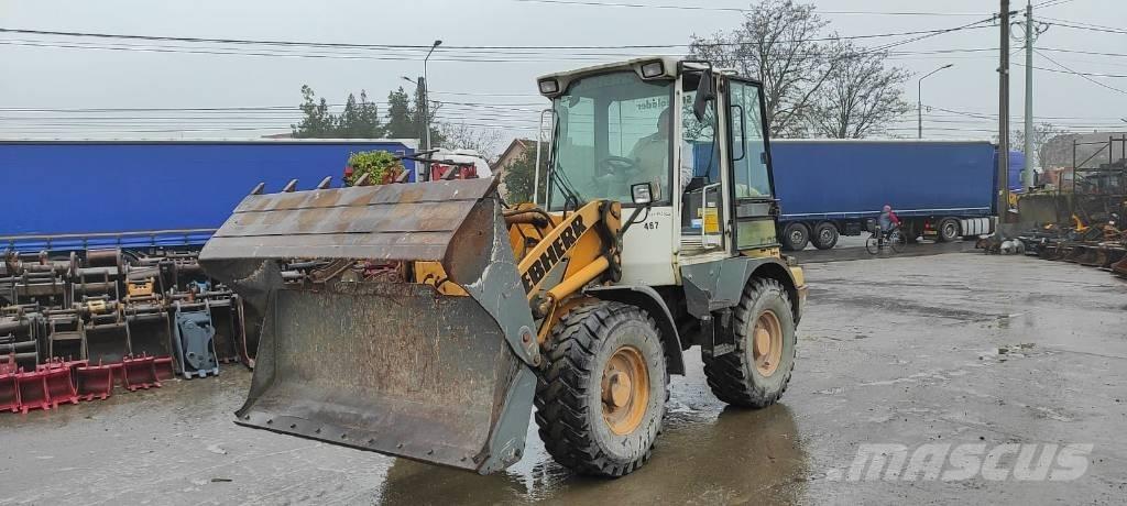 Liebherr L 506 Naudoti ratiniai krautuvai