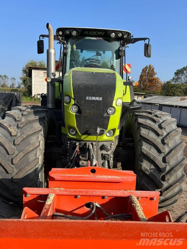 CLAAS Axion 930 Traktoriai