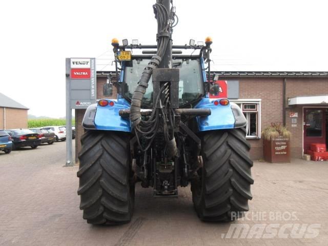 Valtra T202D Traktoriai