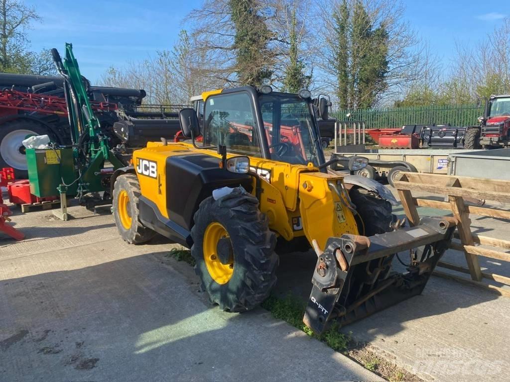 JCB 525-60 Teleskopiniai krautuvai žemės ūkiui