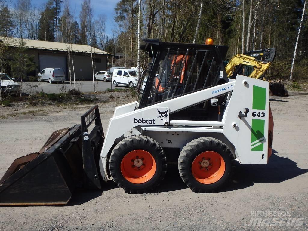 Bobcat 643 Krautuvai su šoniniu pasukimu