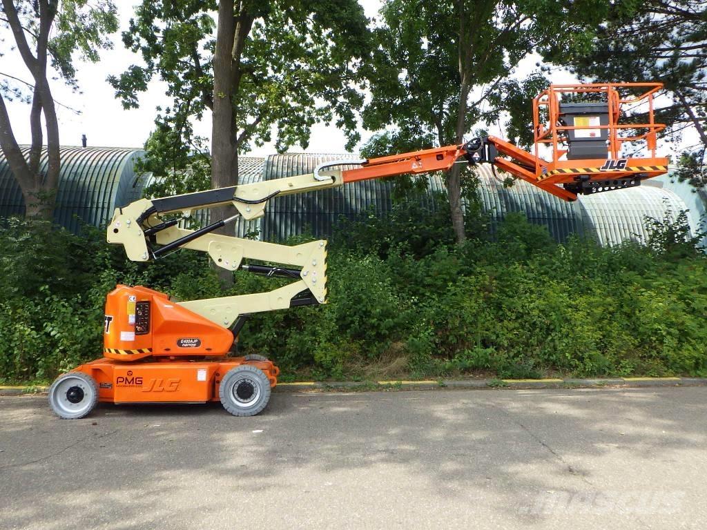 JLG E400AJPN Alkūniniai keltuvai