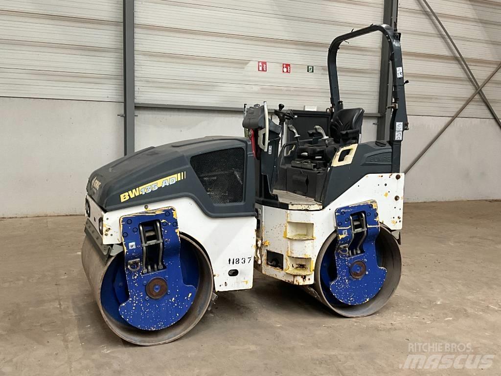 Bomag BW 135 AD-5 Porinių būgnų volai
