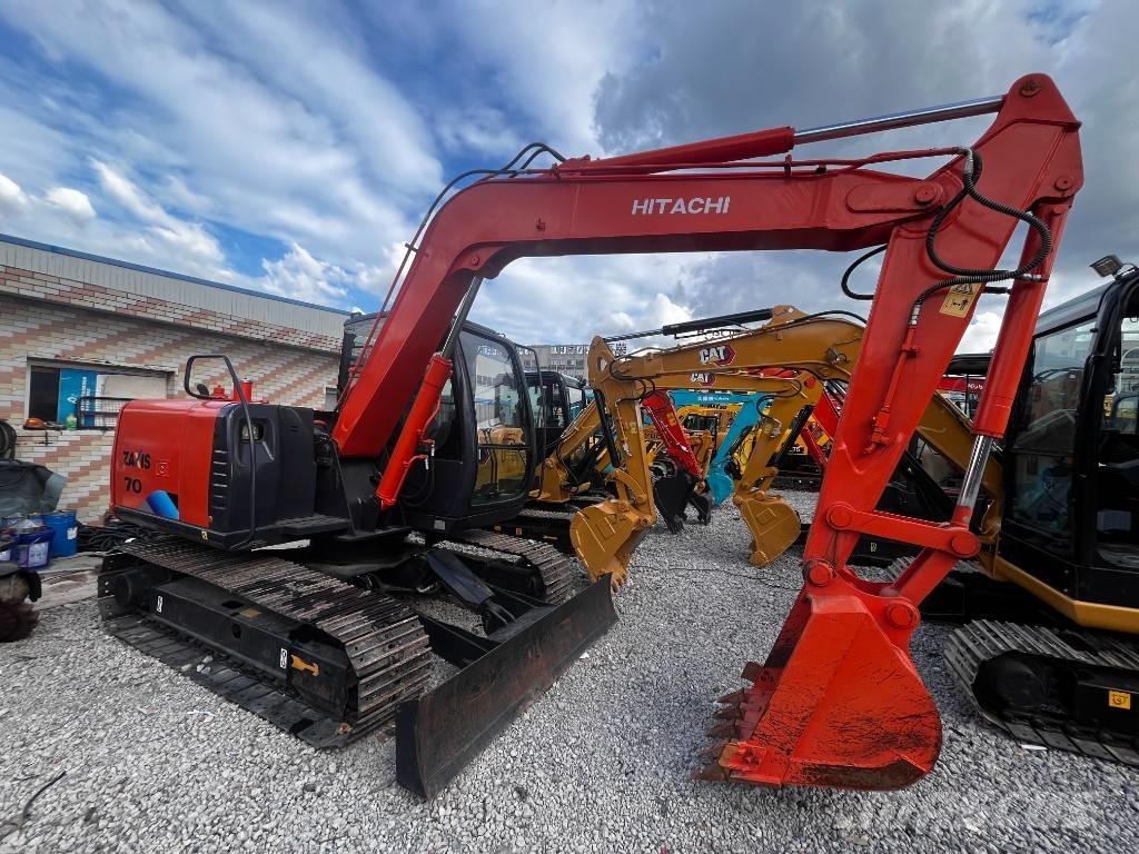 Hitachi ZX 70 Vidutinės galios ekskavatoriai 7-12 t