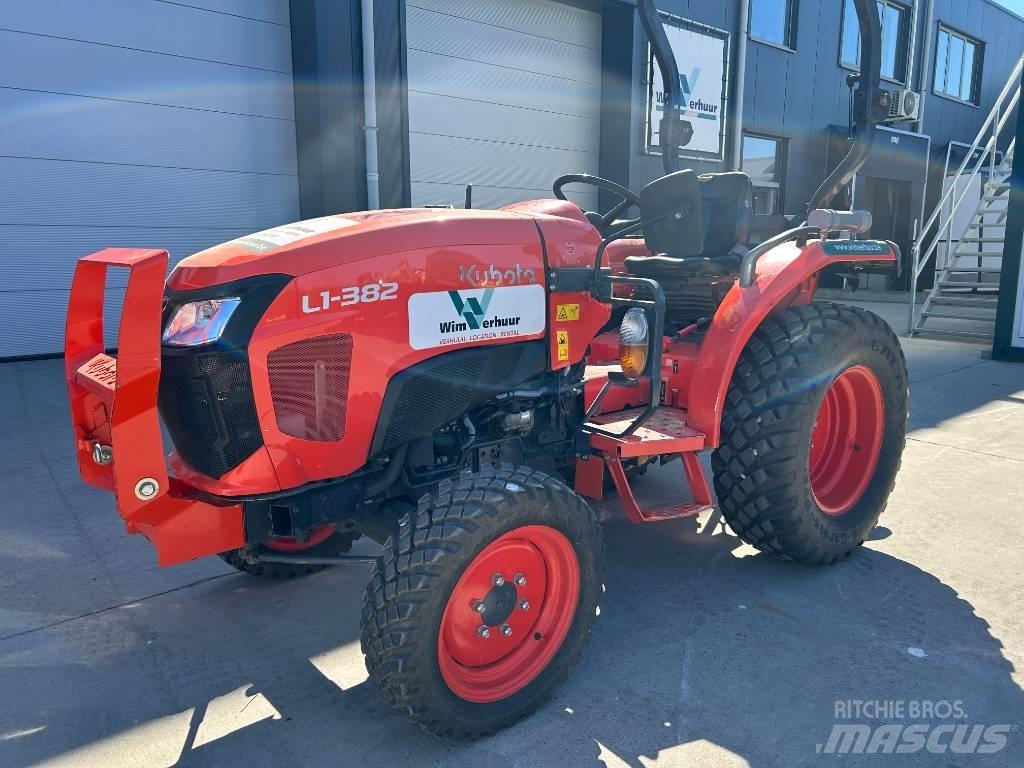 Kubota L1-382 HST Naudoti kompaktiški traktoriai